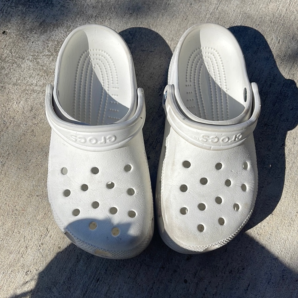 Crocs - Picture 1 of 4